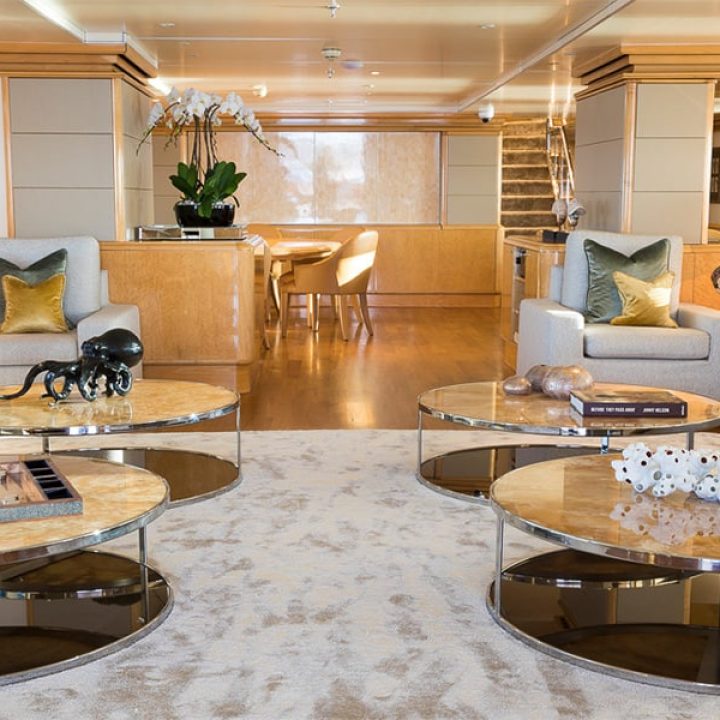 Aqua-Blu-Lounge