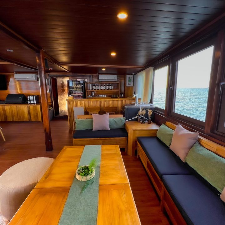 Living Room - Neptune Cruise